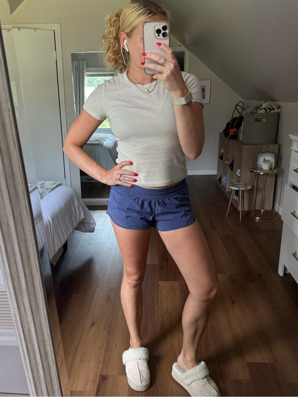lululemon athletica Women's Shorts in Slate Blue